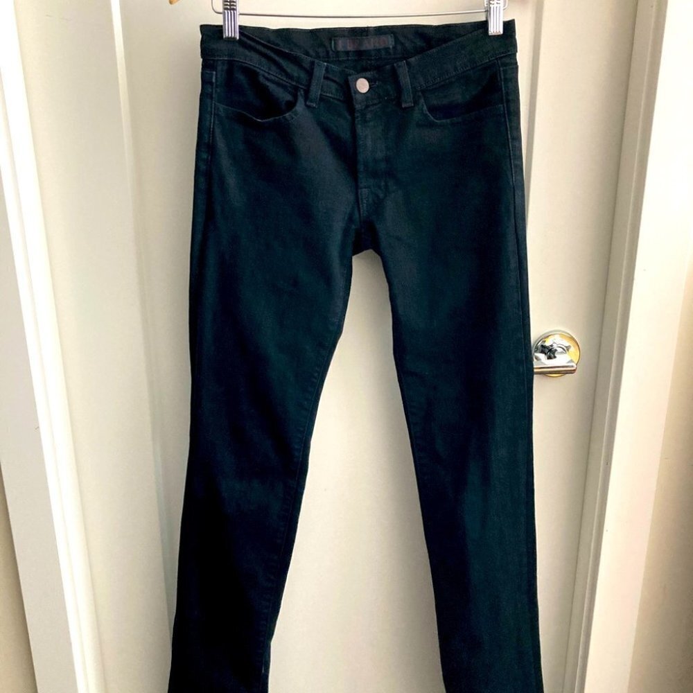 J BRAND Sz 27 Dark Wash Straight Leg Jeans